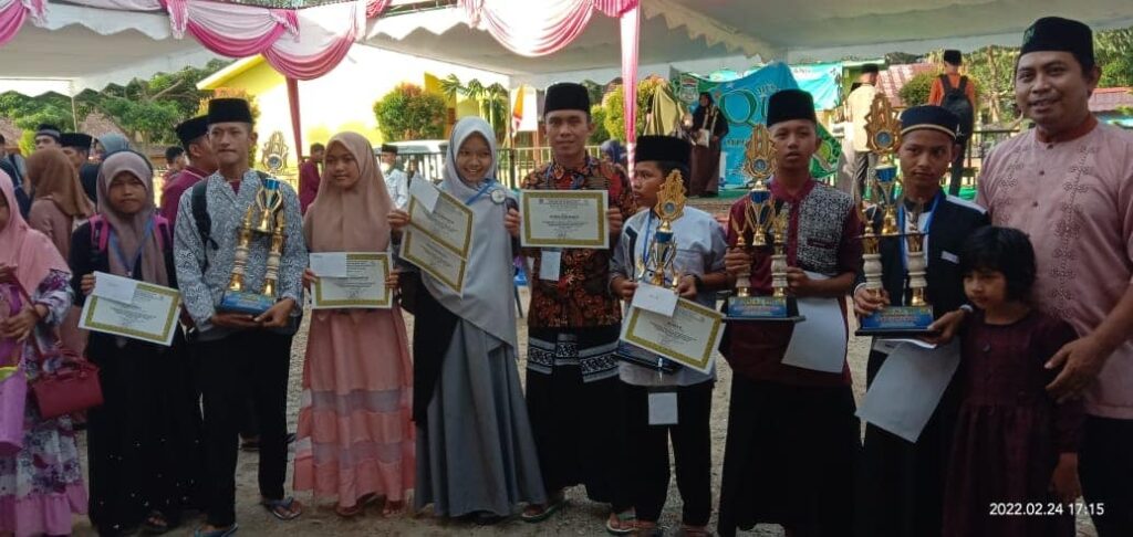 Peresmian Laboratorium Komputer Baru
